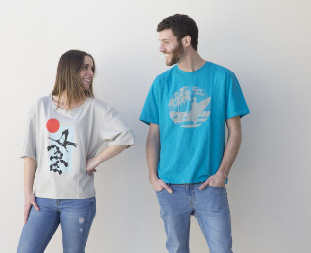 Voluntarios Oxfam Intermón con prendas Veraluna, ethical fashion