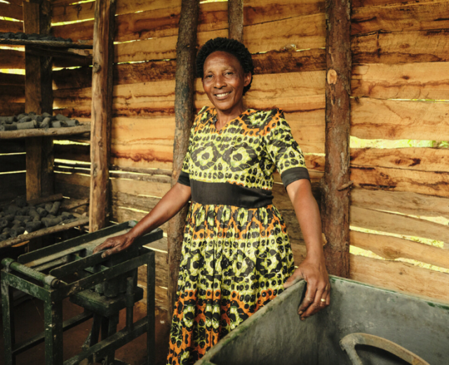 foto cocinas eficientes en Uganda