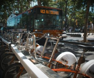 Transporte público por M.R.
